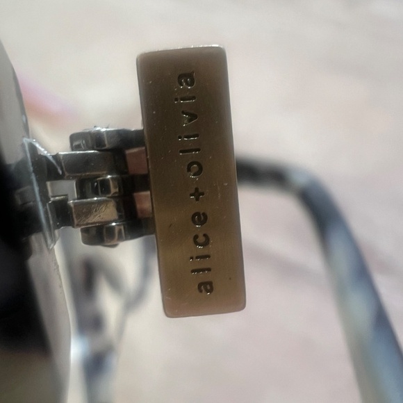 Alice and Olivia LUDLOW SUNGLASSES - Picture 6 of 10